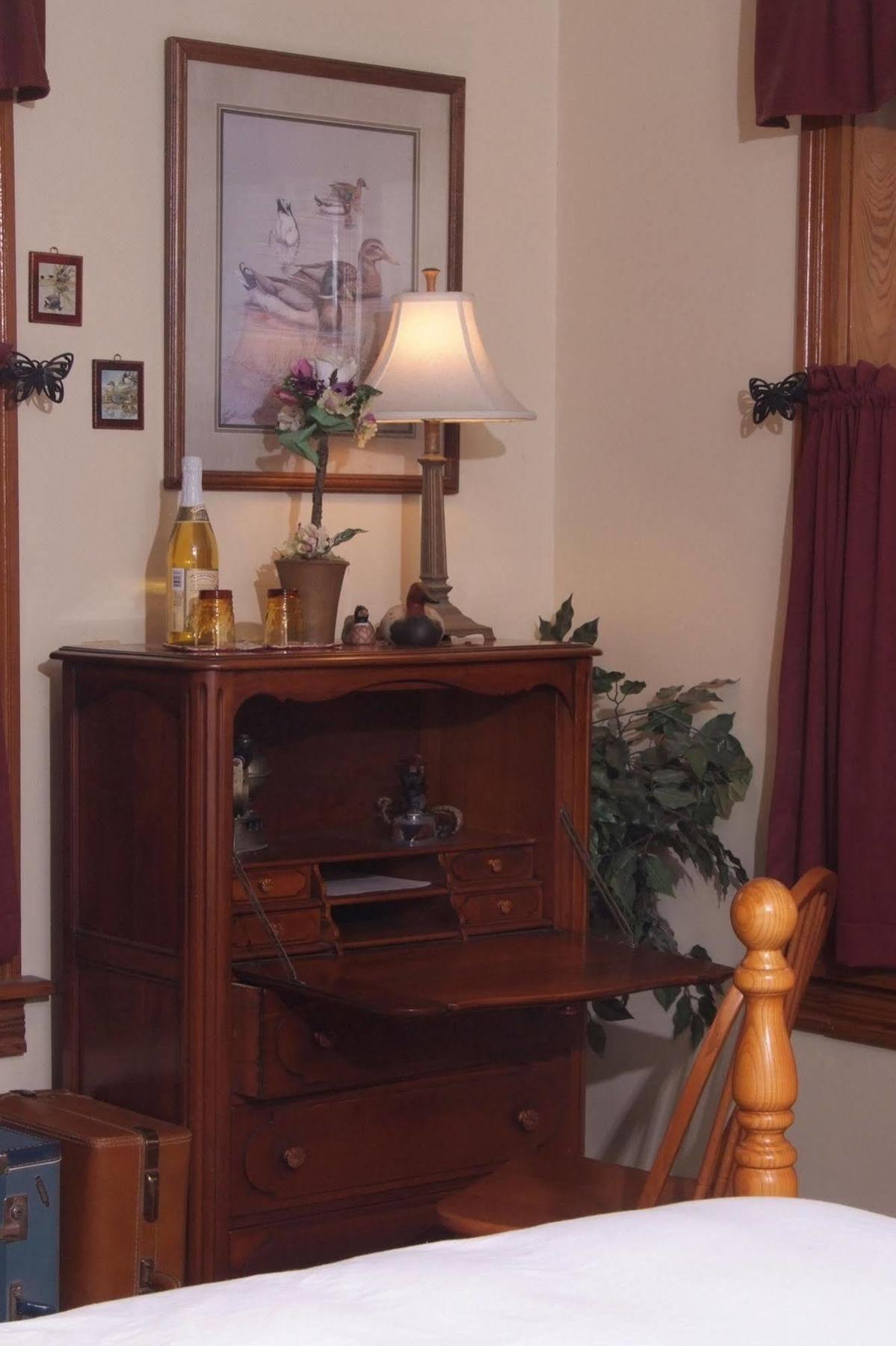 Harvest Moon Bed & Breakfast New Holland Екстериор снимка